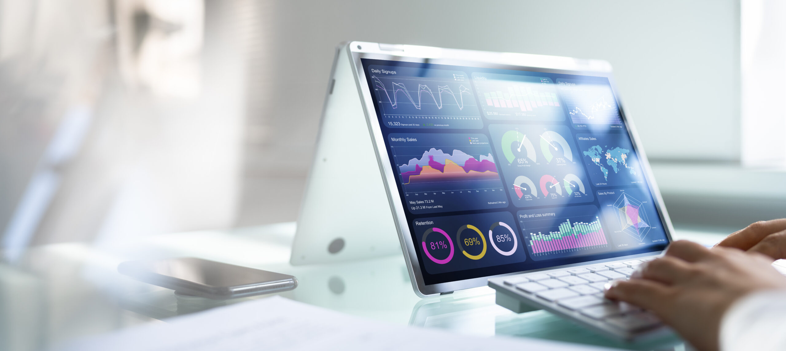 Real-Time Data Analytics: Staying Ahead in a Competitive Market